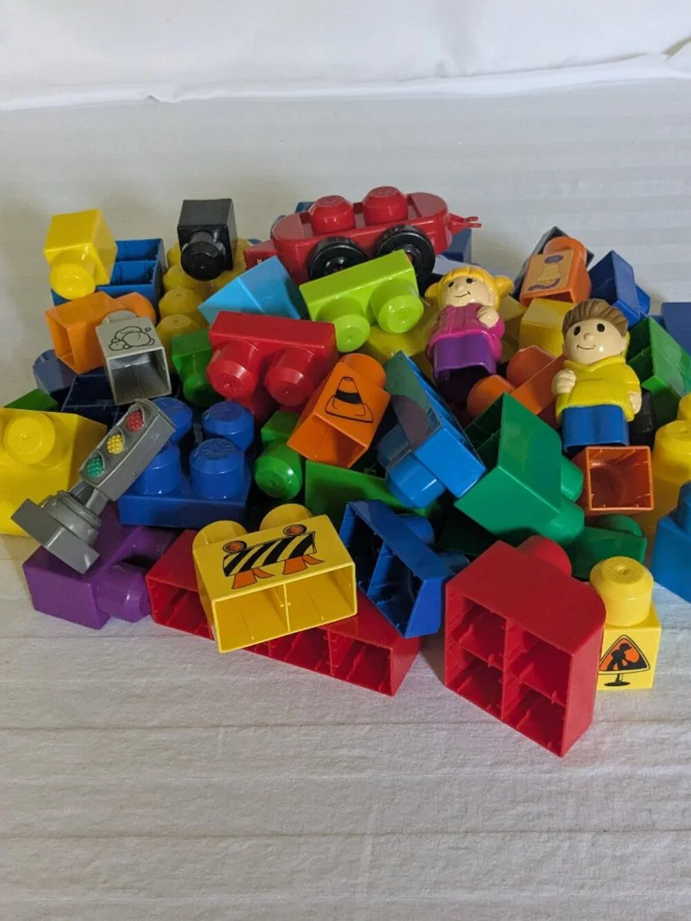 Barrel of Mega Bloks Building Bloks for Beginning Builders Ages 1+